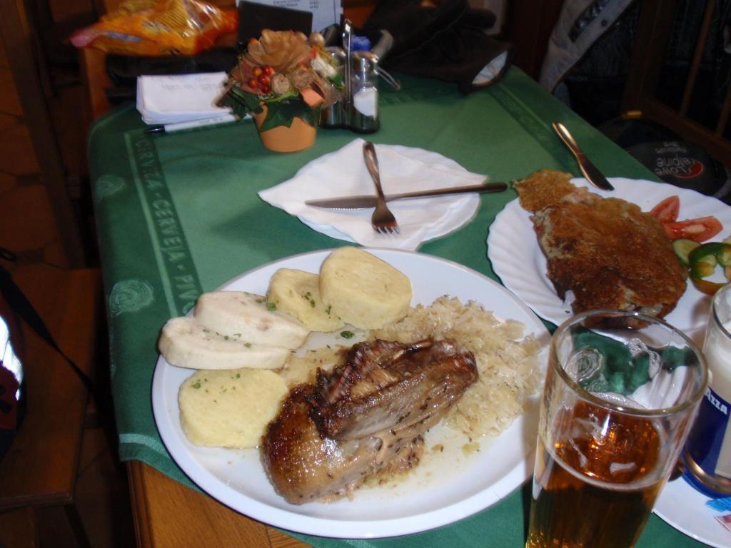 U Kralovny Dagmar Hotel Karlstejn Ngoại thất bức ảnh